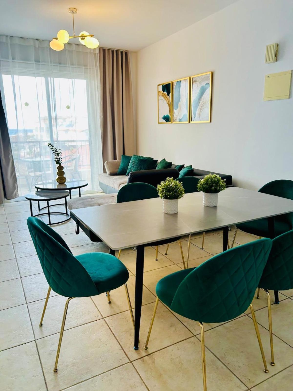 Appartement Emerald Sea View *
